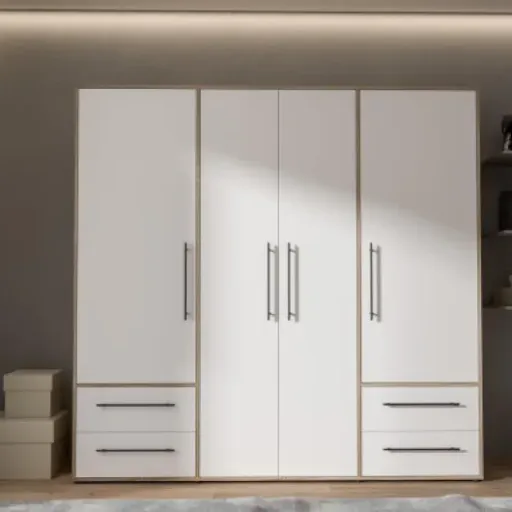 Test Forte Jupiter Armoire 4 portes : beaucoup de rangement, mais un montage qui peut saouler