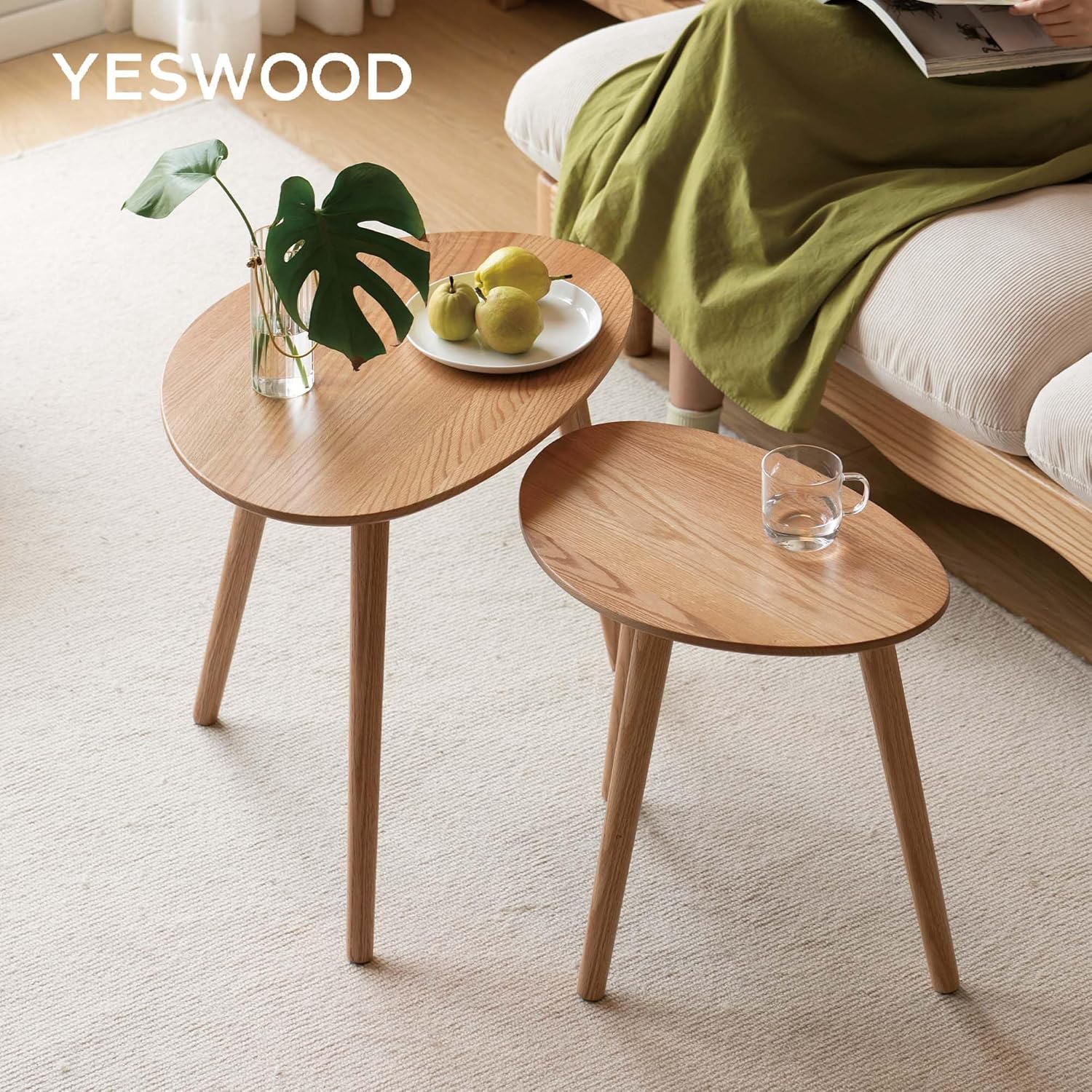 Lot de 2 Tables Gigognes, Table Basse Ovale en Chêne Massif, Design Galets, Table d’Appoint pour Salon, Balcon, Chêne Naturel Chêne Naturel Lot de 2 (65 x 44,5 x 50 cm)