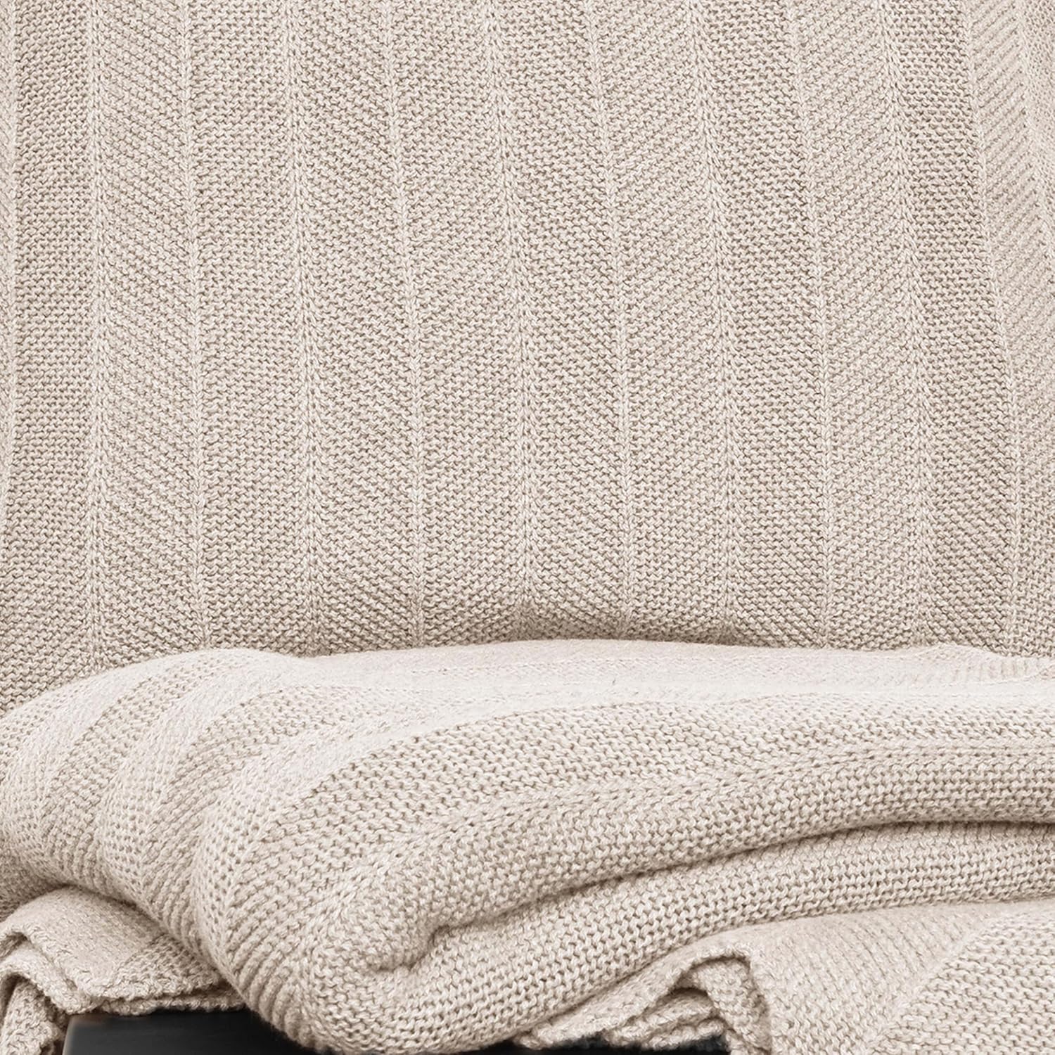 Couverture d'intérieur Milo Finement tricotée, 150x200 cm, Blanc crème, 100% Coton, Aspect Chevron