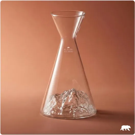 Carafe à eau 1 L - Borosilicate de qualité supérieure soufflés artisanalement avec les montagnes en relief - TOPOGRAPHIC (Mont Blanc)