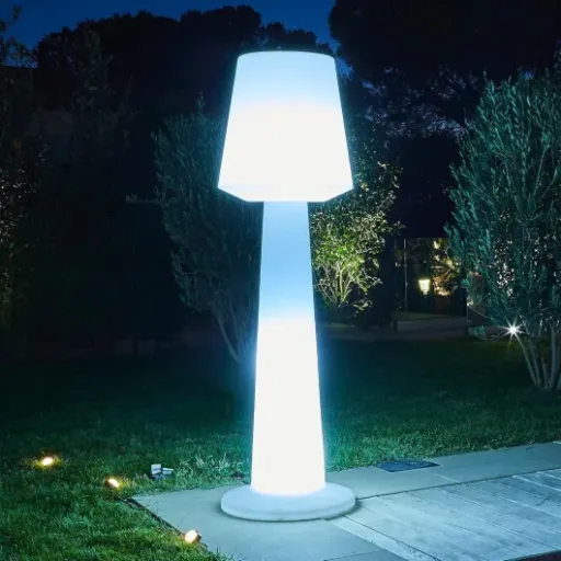 Test Lumisky AUSTRAL H170 : le grand lampadaire de terrasse qui éclaire vraiment