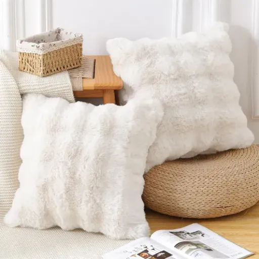 Test Madizz Housses de coussin peluche 45x45 : des coussins tout doux sans se ruiner