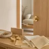 Comment les boutons de porte en laiton subliment votre décoration intérieure
